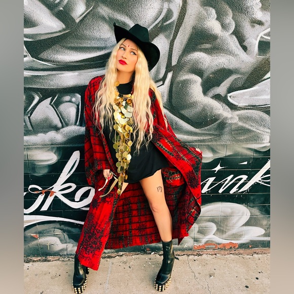 CHAI RED SILK SUSTAINABLE KIMONO - Picture 10 of 15